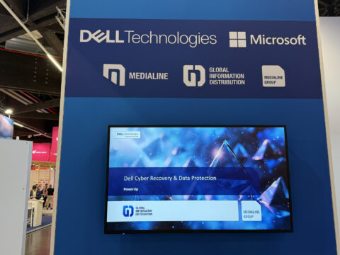 Standanzeige mit den Logos von Dell, Microsoft, Medialine und Global Information Distribution.